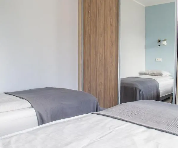 Przystanek Orman Evi Drzewina